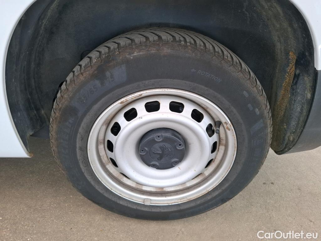  Citroen  Berlingo CITROEN  Van / 2018 / 4P / Fourgonnette Taille M 650kg BlueHDi 100 S&S BVM Club #15