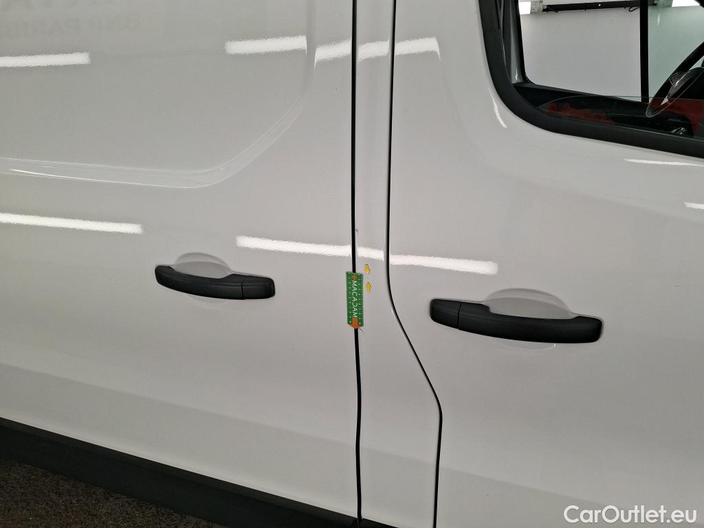 Renault  Trafic RENAULT  / 2021 / 4P / Fourgon tôlé FG GCF L2H1 3T Blue dCi 130 #61