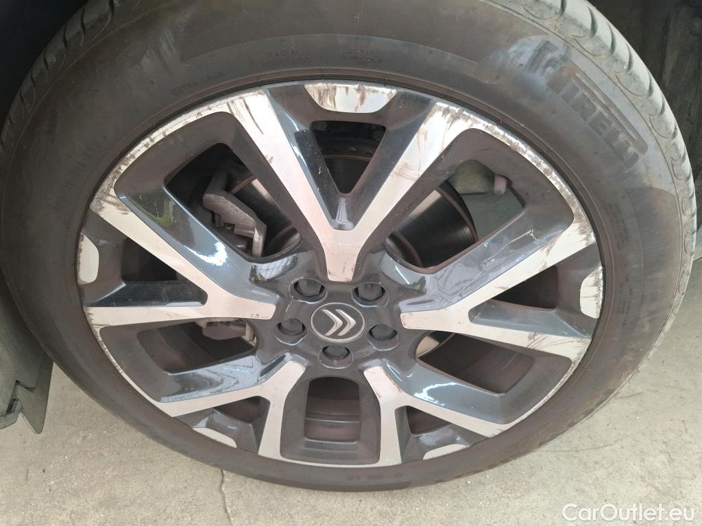  Citroen  C5 Aircross CITROEN  / 2018 / 5P / SUV Hybrid 225 ë-EAT8 Shine Pack #20