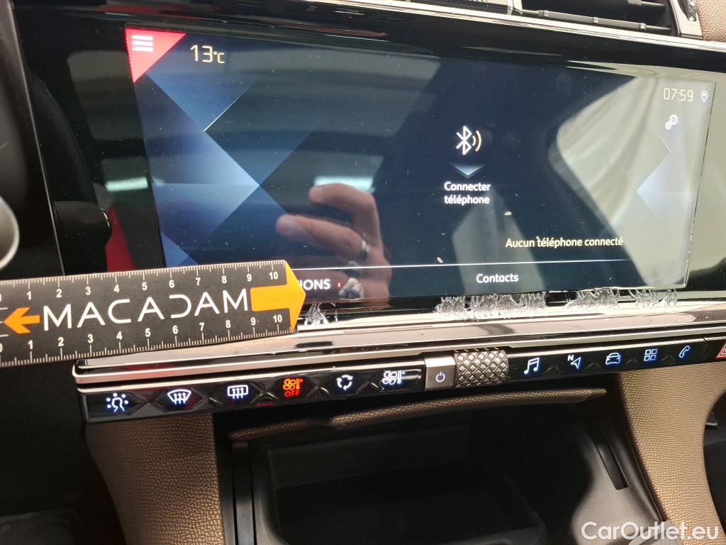  DS  DS7 DS DS 7 Crossback / 2017 / 5P / SUV PureTech 180 Automatique So Chic #1