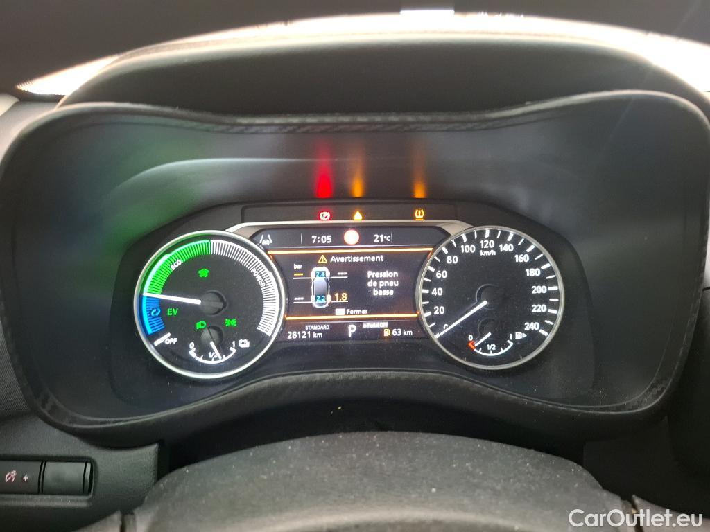  Nissan  Juke NISSAN  / 2019 / 5P / Crossover Hybrid 143 Business Edition #16