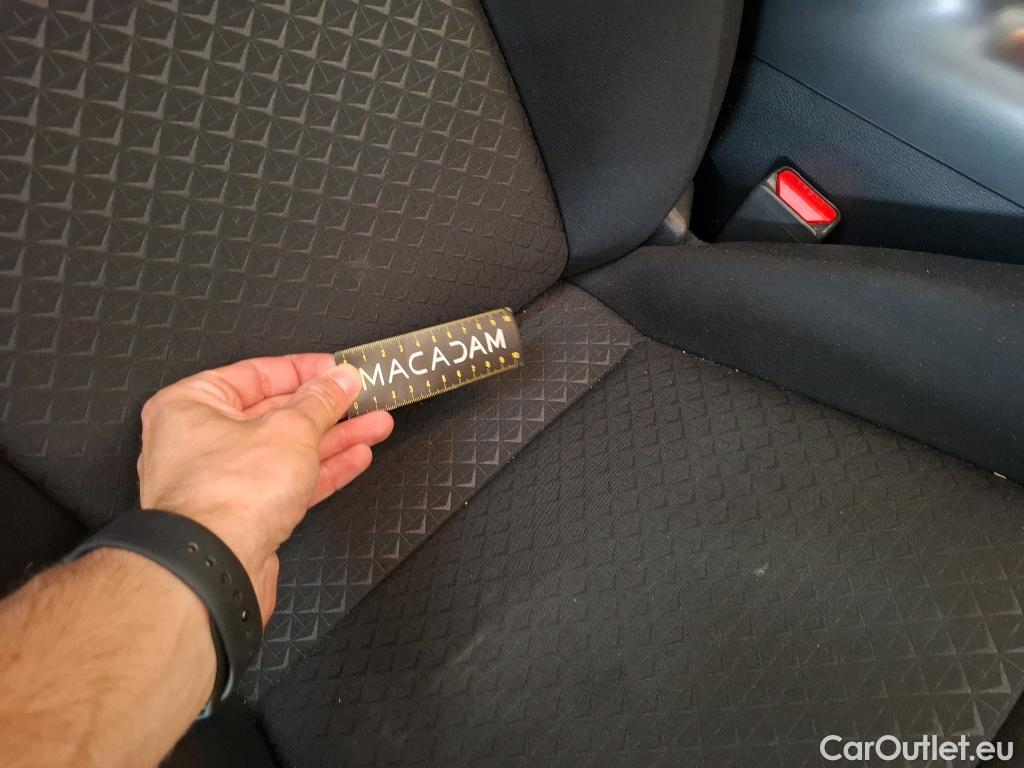  Nissan  Juke NISSAN  / 2019 / 5P / Crossover Hybrid 143 Business Edition #13