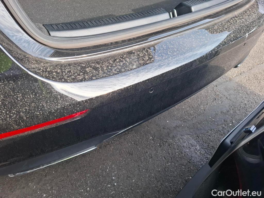  Mercedes  A-Klasse MERCEDES-BENZ Classe A Compact / 2018 / 5P / Berline A 180 AMG Line #30
