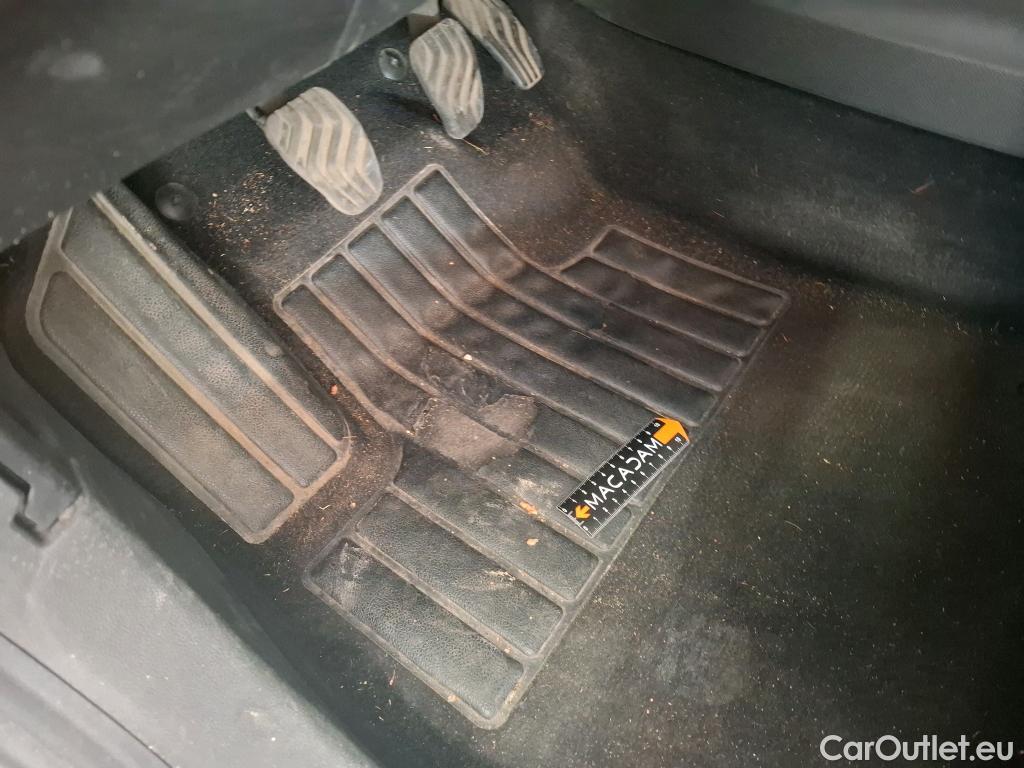  Renault  Clio  / 2019 / 5P / Berline Zen TCe 100 / GPL  #1