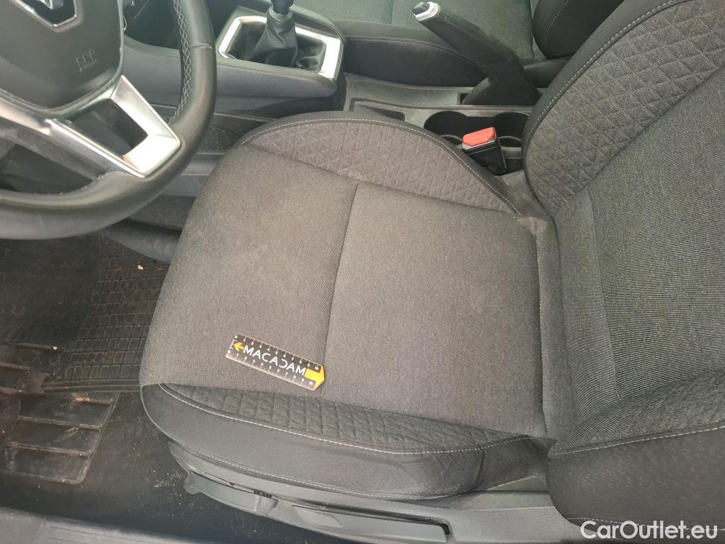  Renault  Clio  / 2019 / 5P / Berline Zen TCe 100 / GPL  #35