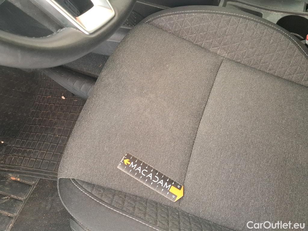  Renault  Clio  / 2019 / 5P / Berline Zen TCe 100 / GPL  #36