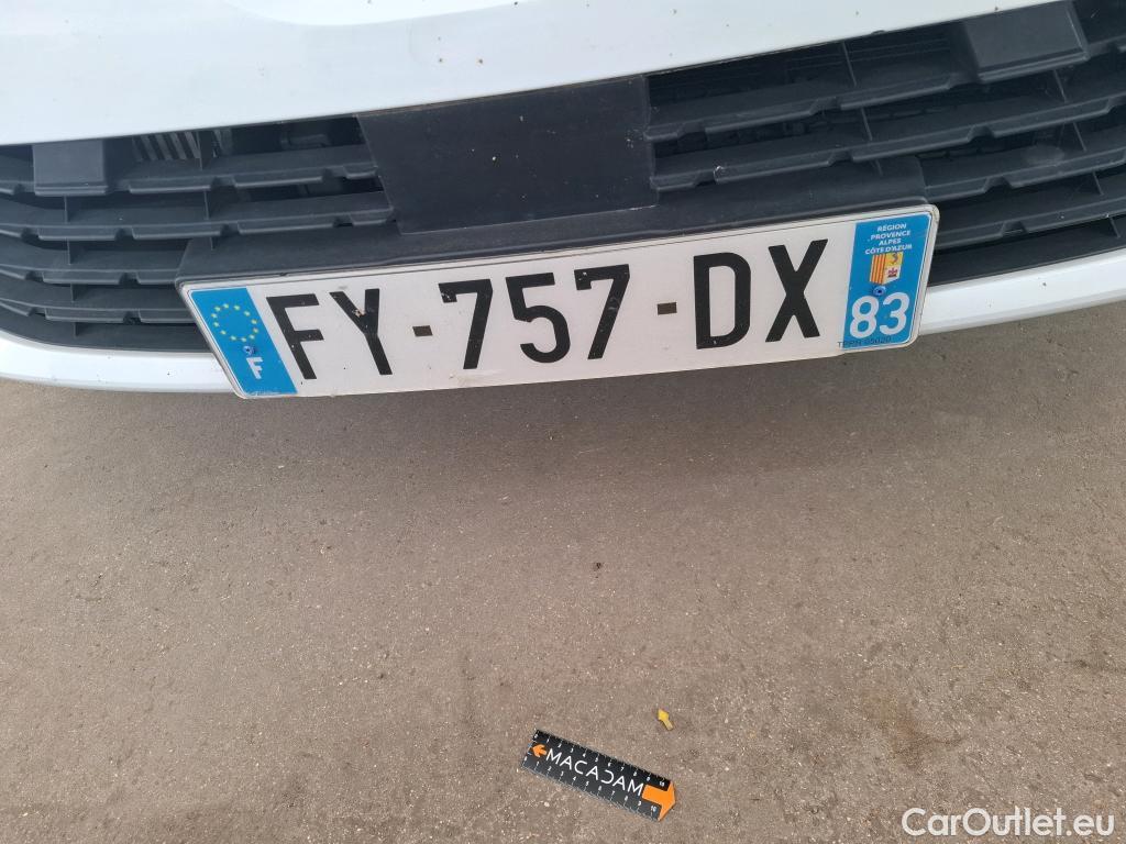  Renault  Clio  / 2019 / 5P / Berline Zen TCe 100 / GPL  #31