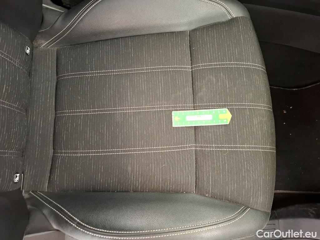  Renault  Austral  Techno 1.2 E-TECH Hybrid 200CV BVA6 6E #69