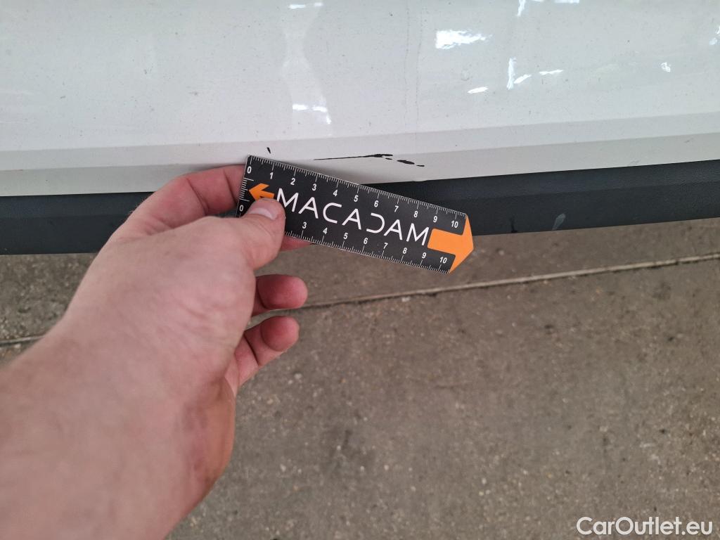  Renault  Clio  / 2019 / 5P / Berline Zen TCe 100 / GPL  #25