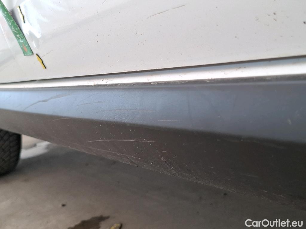  Citroen  C3  Société Feel 1.5 BlueHDI 100CV BVM6 E6d #10