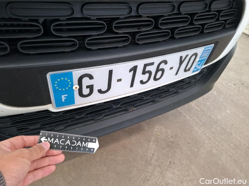  Citroen  C3  Société Feel 1.5 BlueHDI 100CV BVM6 E6d #16