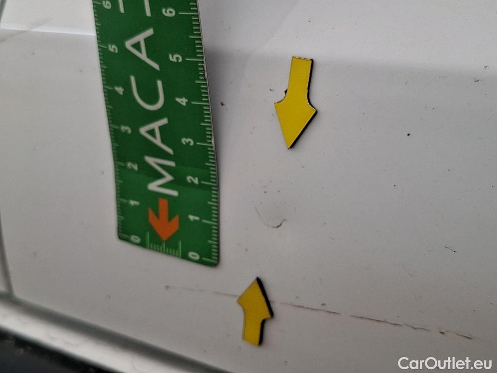  Citroen  C3  Société Feel 1.5 BlueHDI 100CV BVM6 E6d #12