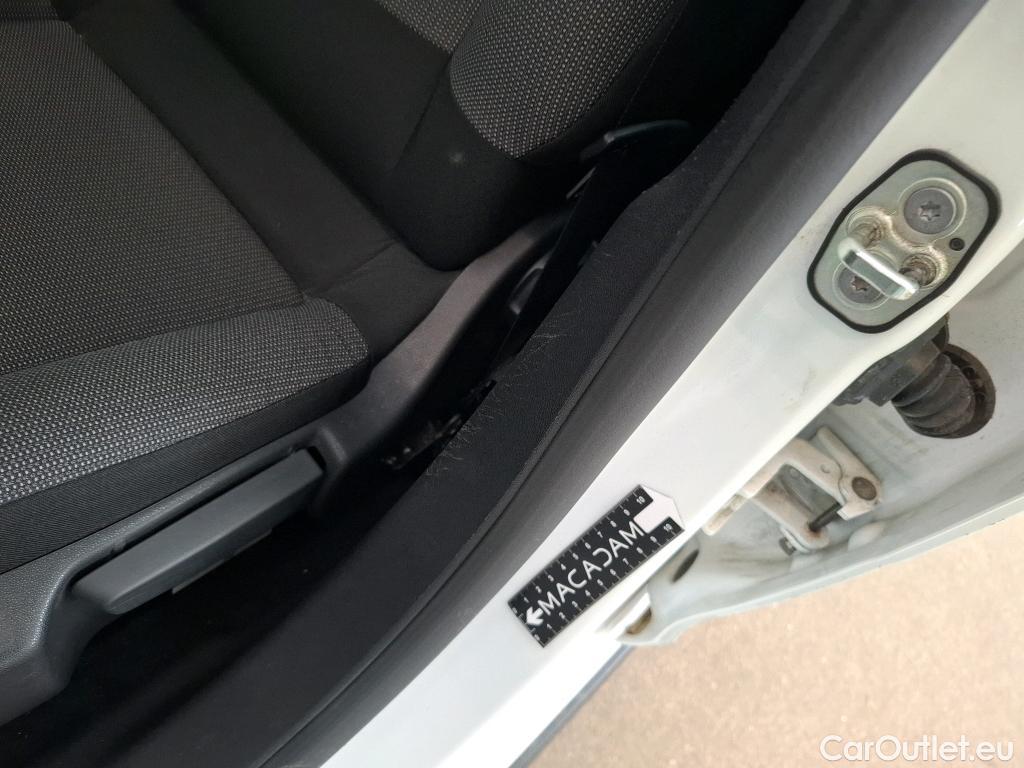  Citroen  C3  Société Feel 1.5 BlueHDI 100CV BVM6 E6d #10