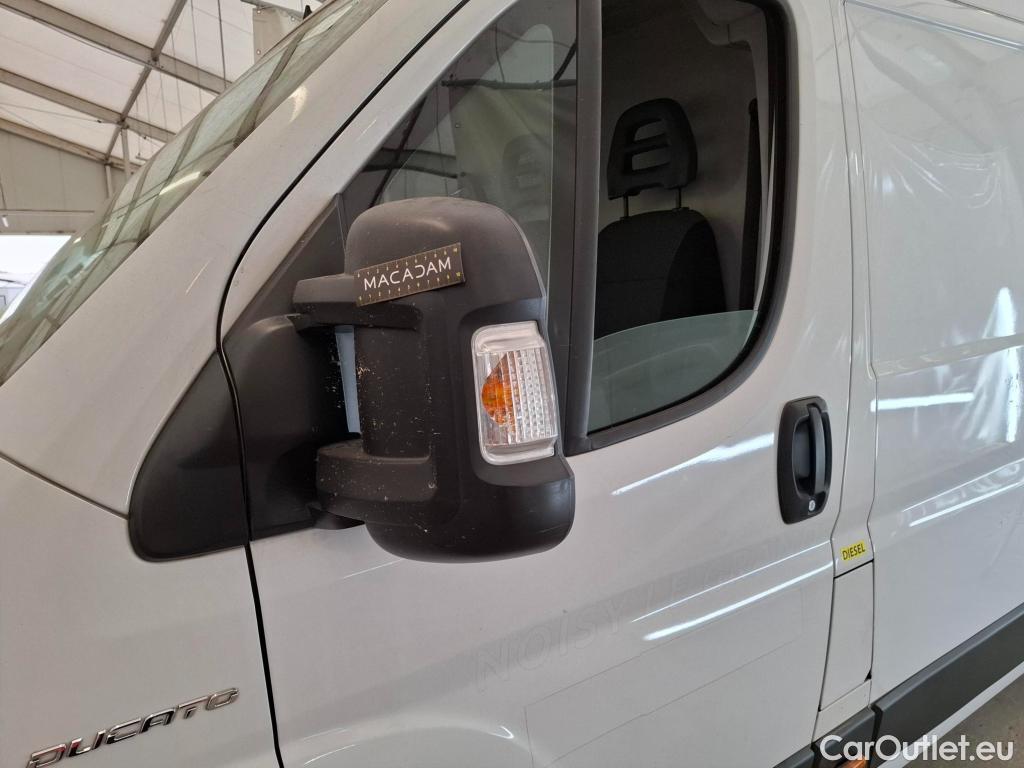  Fiat  Ducato FIAT  2014 4P Fourgon tôlé Maxi 3 5 XL H2 2 3 Mjet 140 Pack Pro Nav #104