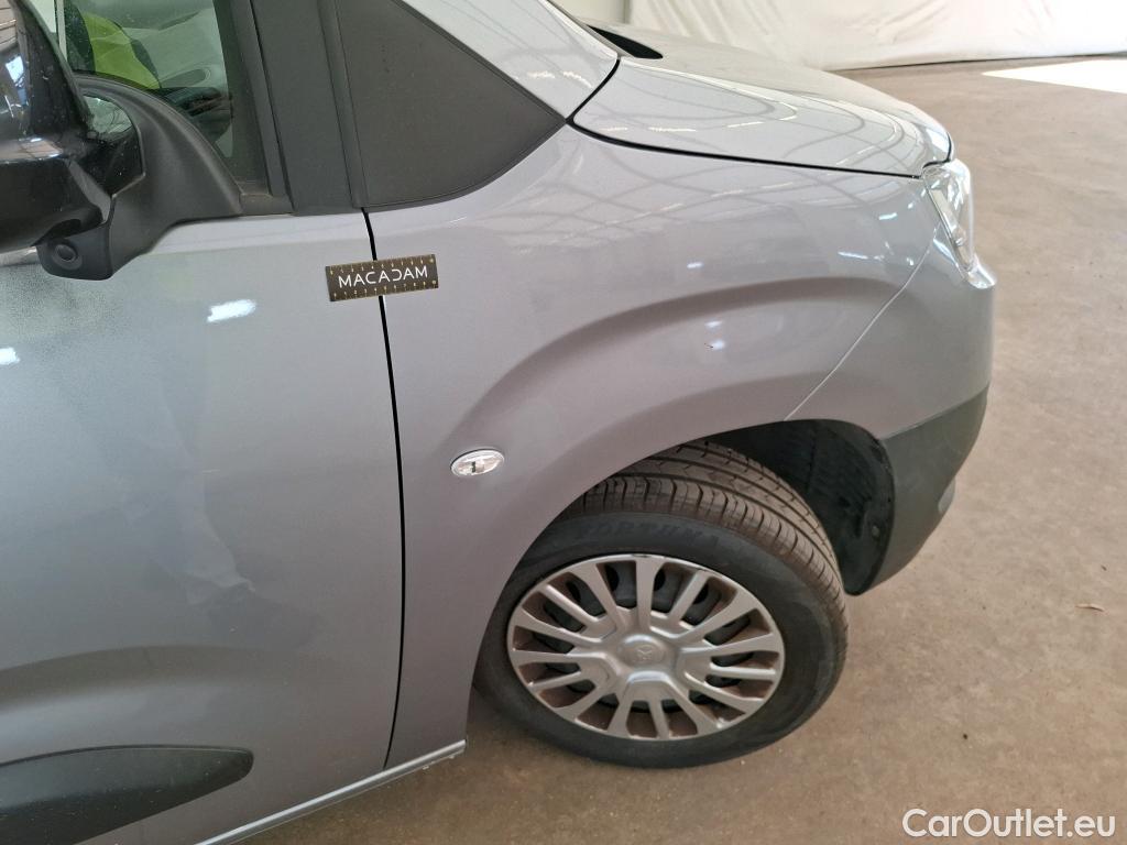  Toyota  Proace TOYOTA  City / 2019 / 4P / Fourgonnette 1.5 Medium 130 D-4D Business #10