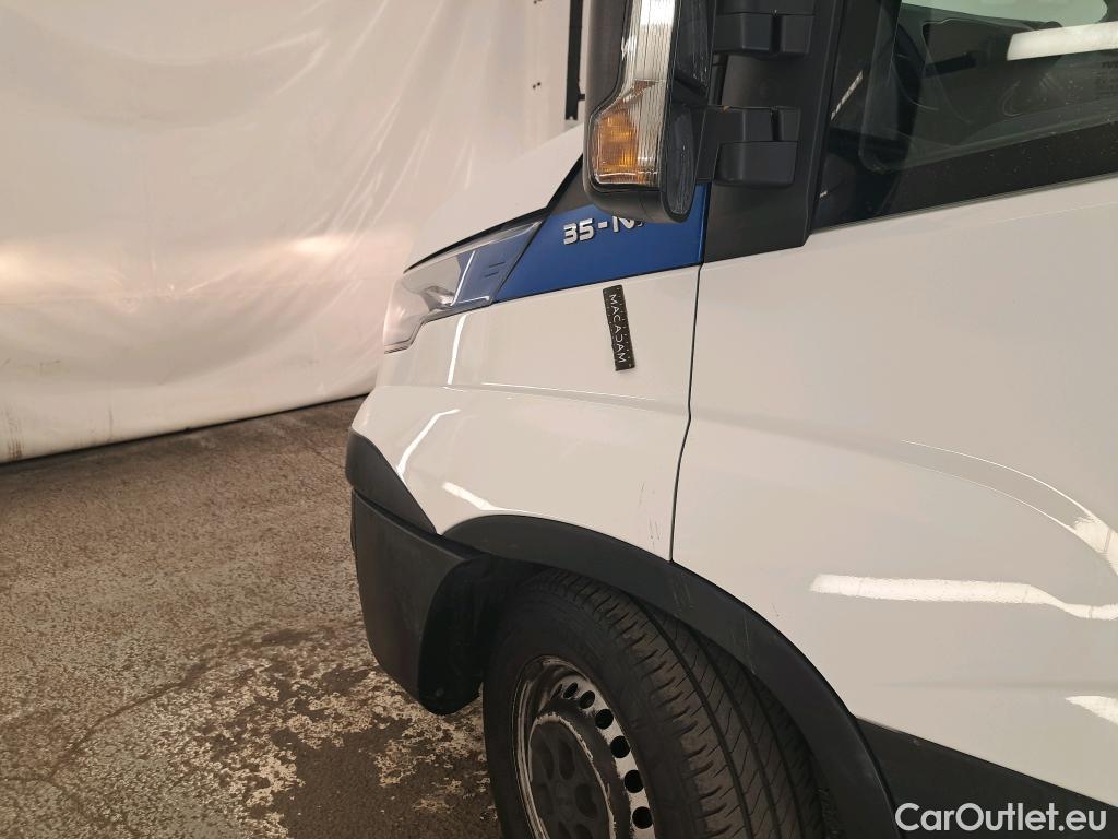  Iveco  Daily IVECO  VU 4p Fourgon 35S14GA8 V/P11 H2 3520 / GNV #9
