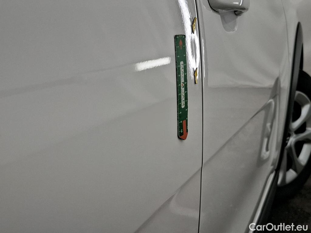  Citroen  C3 CITROEN  Société / 2020 / 5P / Berline / VU BlueHDi 100 SandS BVM6 Feel Nav #4