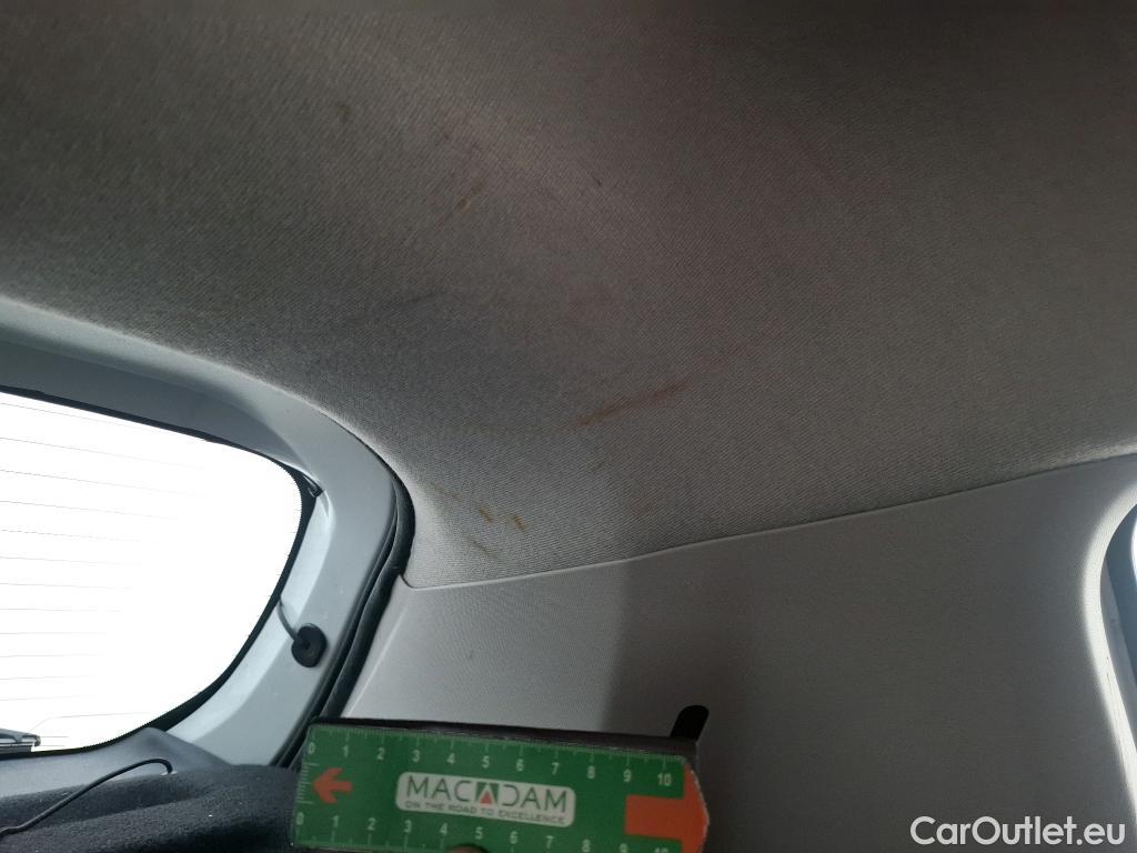  Citroen  C3  Société Feel Nav 1.2 PureTech 80CV BVM5 E6d #45
