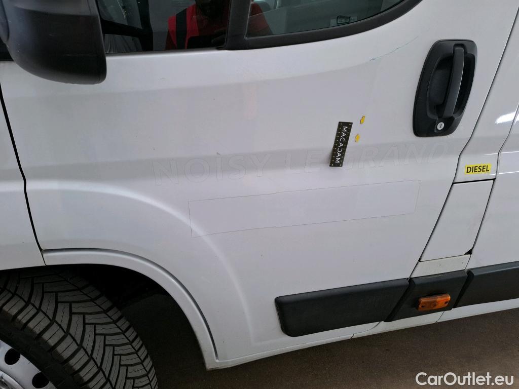  Fiat  Ducato FIAT  2014 4P Fourgon tôlé Maxi 3 5 XL H2 2 3 Mjet 140 Pack Pro Nav #92
