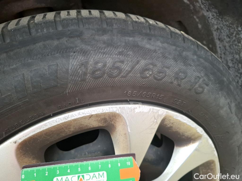  Citroen  C3  Société Feel Nav 1.2 PureTech 80CV BVM5 E6d #86