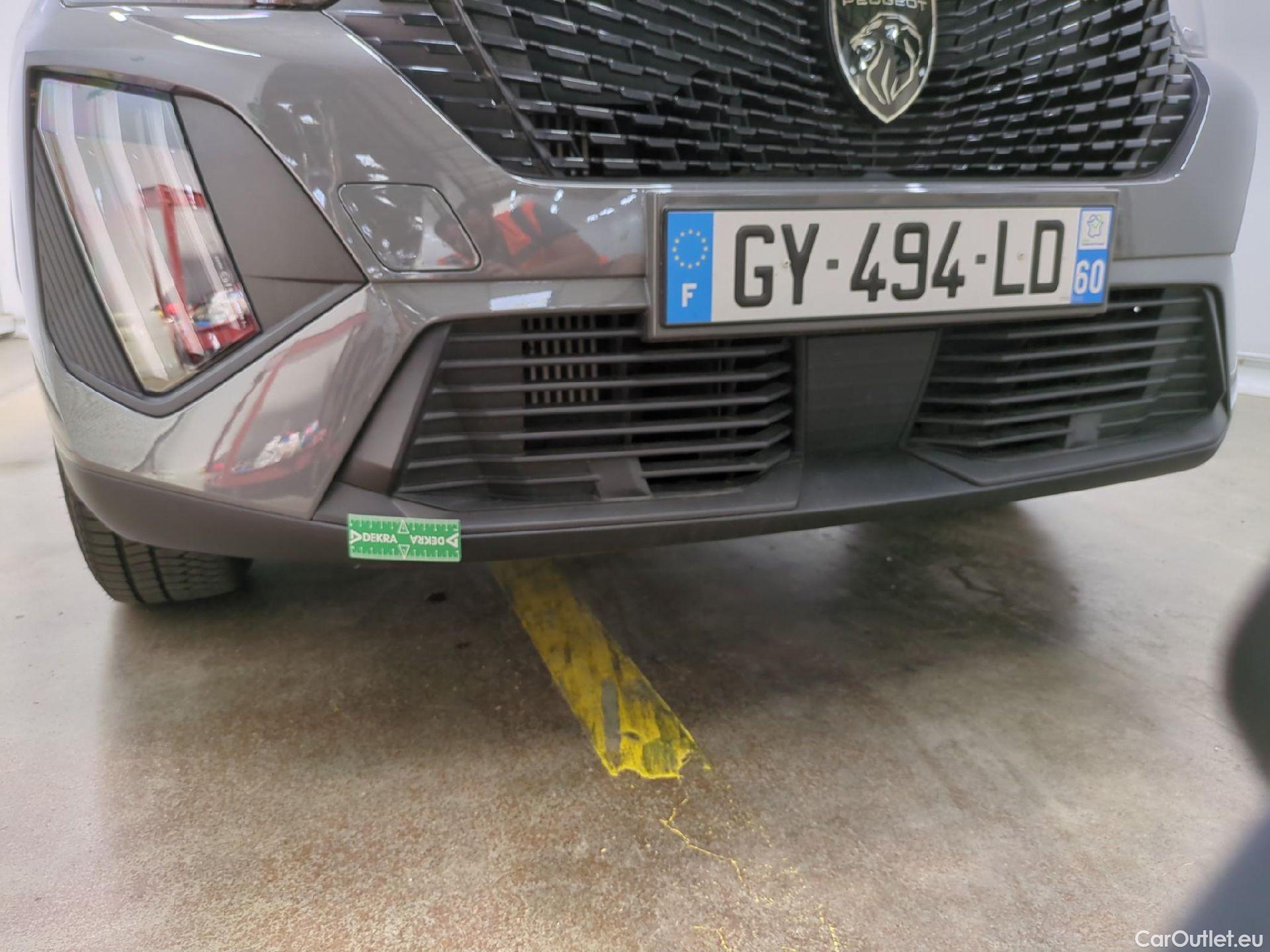  Peugeot  2008  Active 1.2 PureTech 100CV BVM6 6E #1
