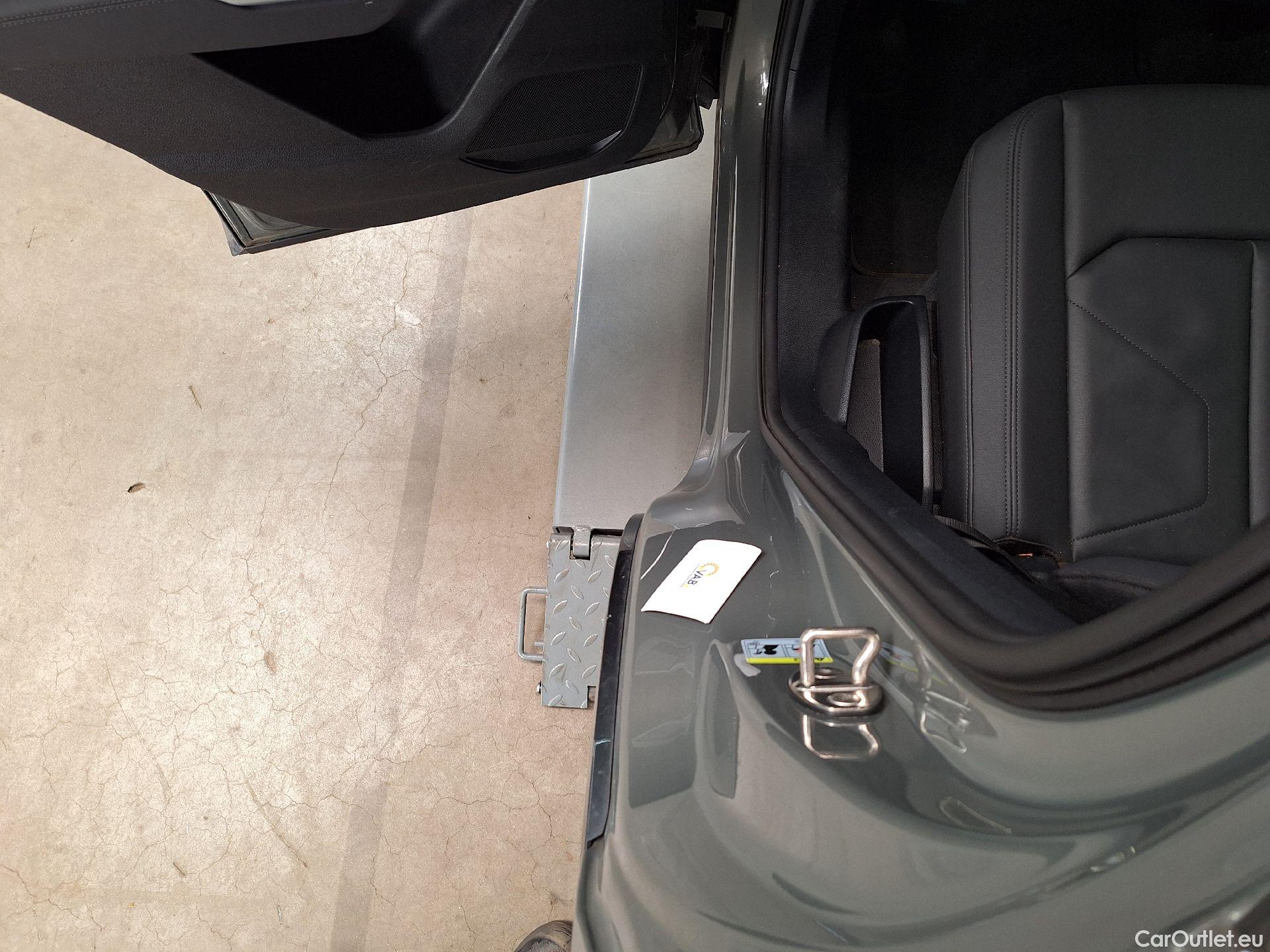  Audi  Q3 Audi,  SB '19 PHEV, Audi  Sportback 45 TFSI e S tronic 5d #3