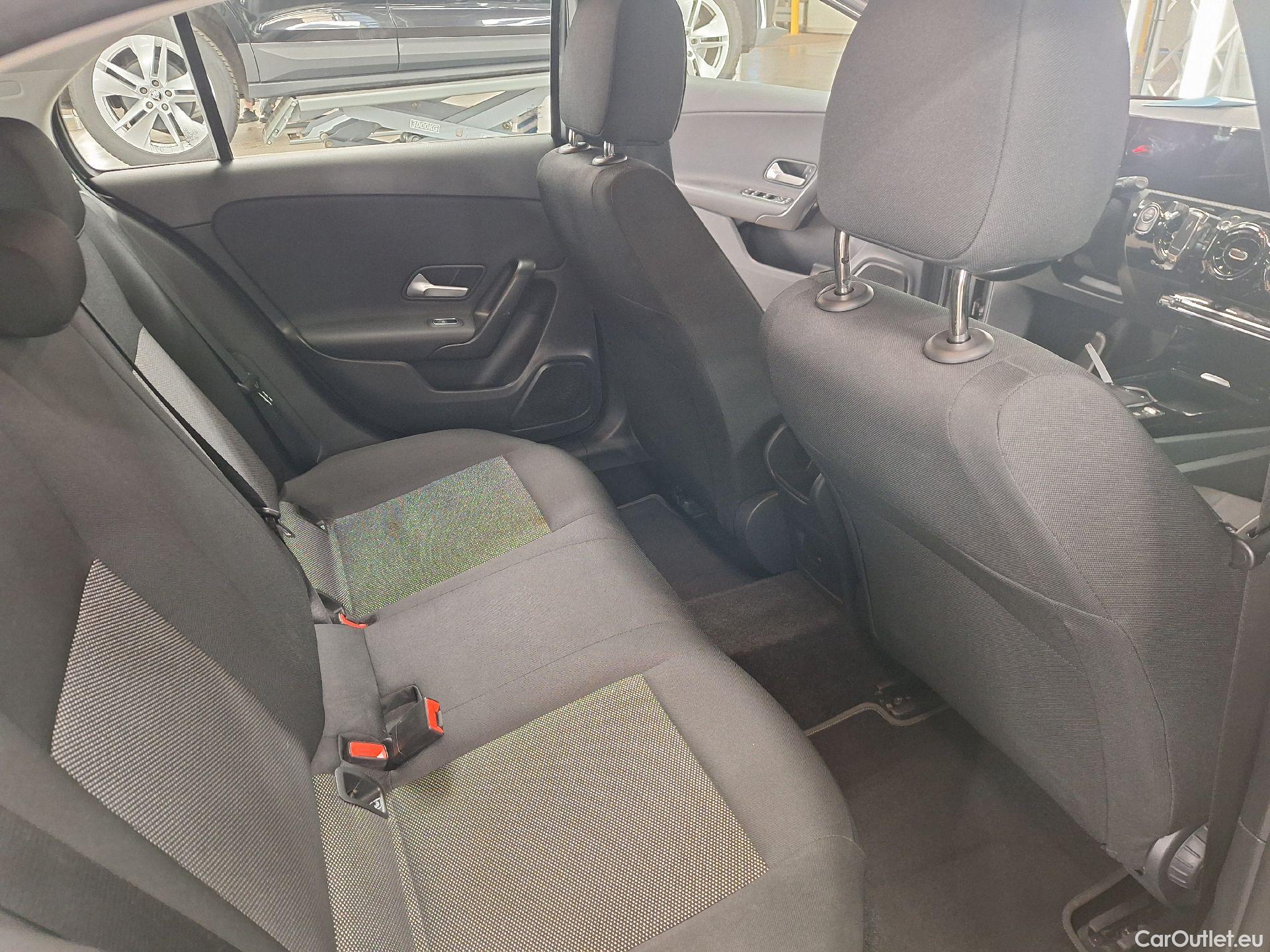  Mercedes  A-Klasse Mercedes, A-Class '18, A 200 d Busin.Sol.Limited Aut #32