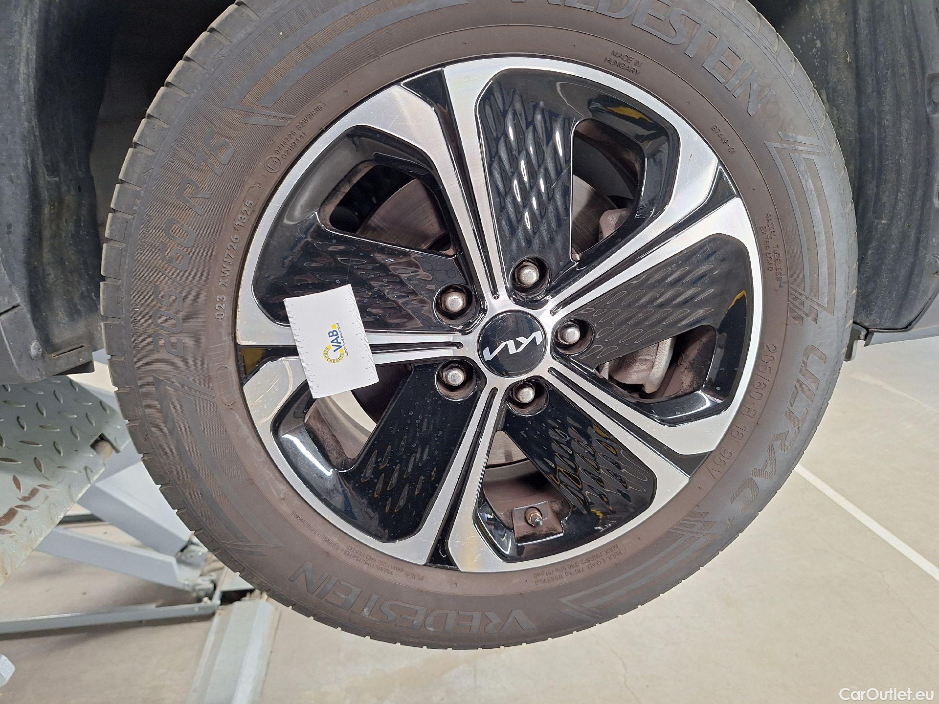  KIA  XCeed Kia,  '19 PHEV, KIA  1.6 GDi PHEV DCT Business Line 5d #44