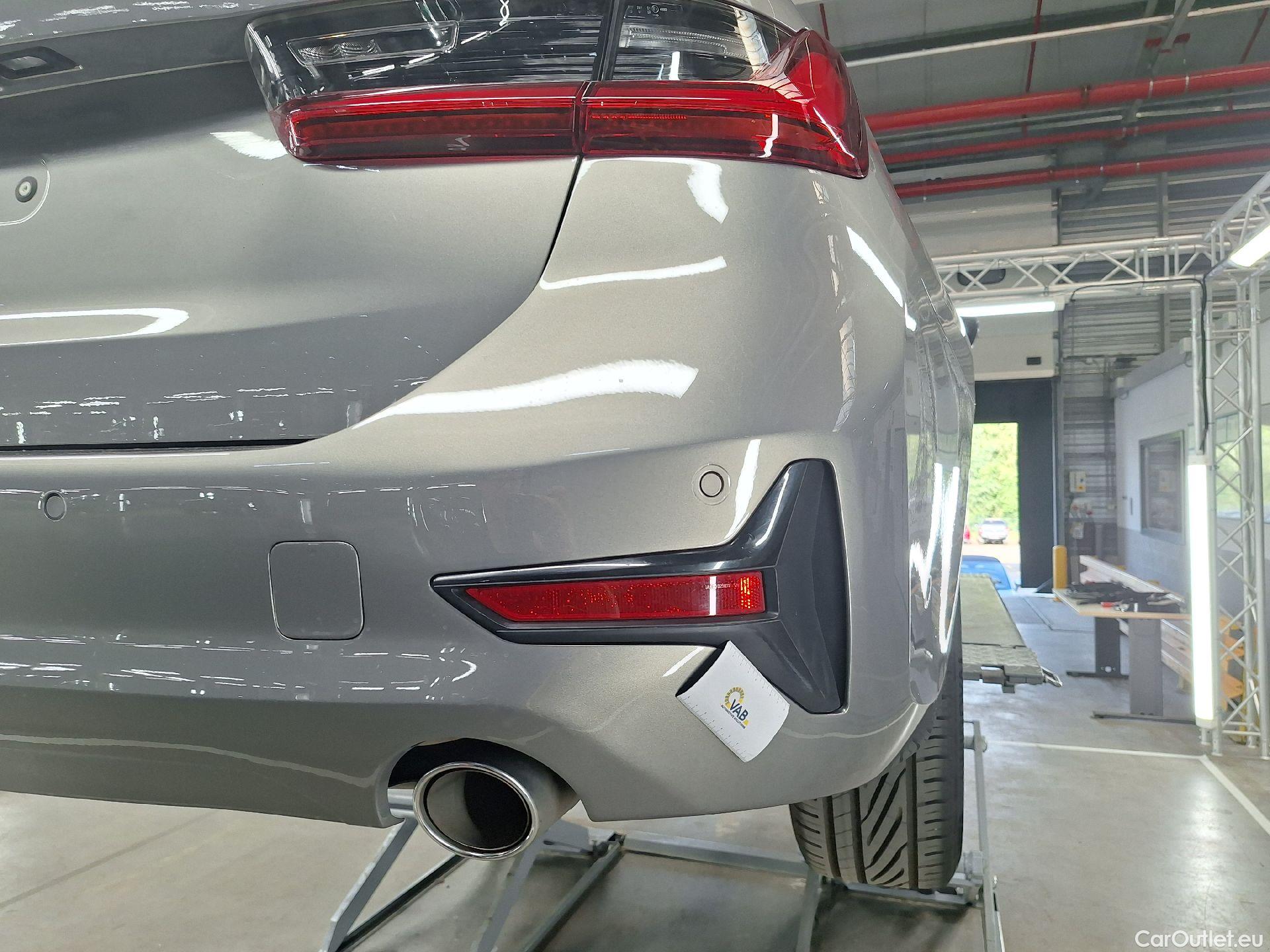  Bmw  Serie 3 BMW, 3-serie Touring '18, BMW 3 Reeks Touring 318dA (100 kW) 5d #48