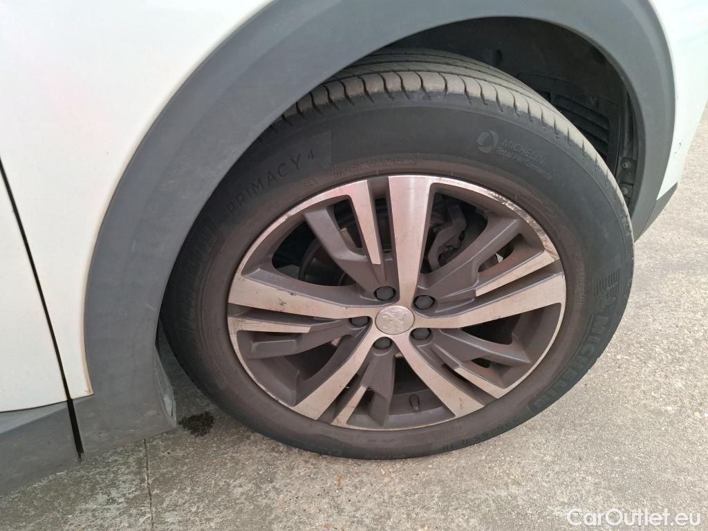  Peugeot  3008  Allure 1.5 HDi 130CV BVA8 E6d #1