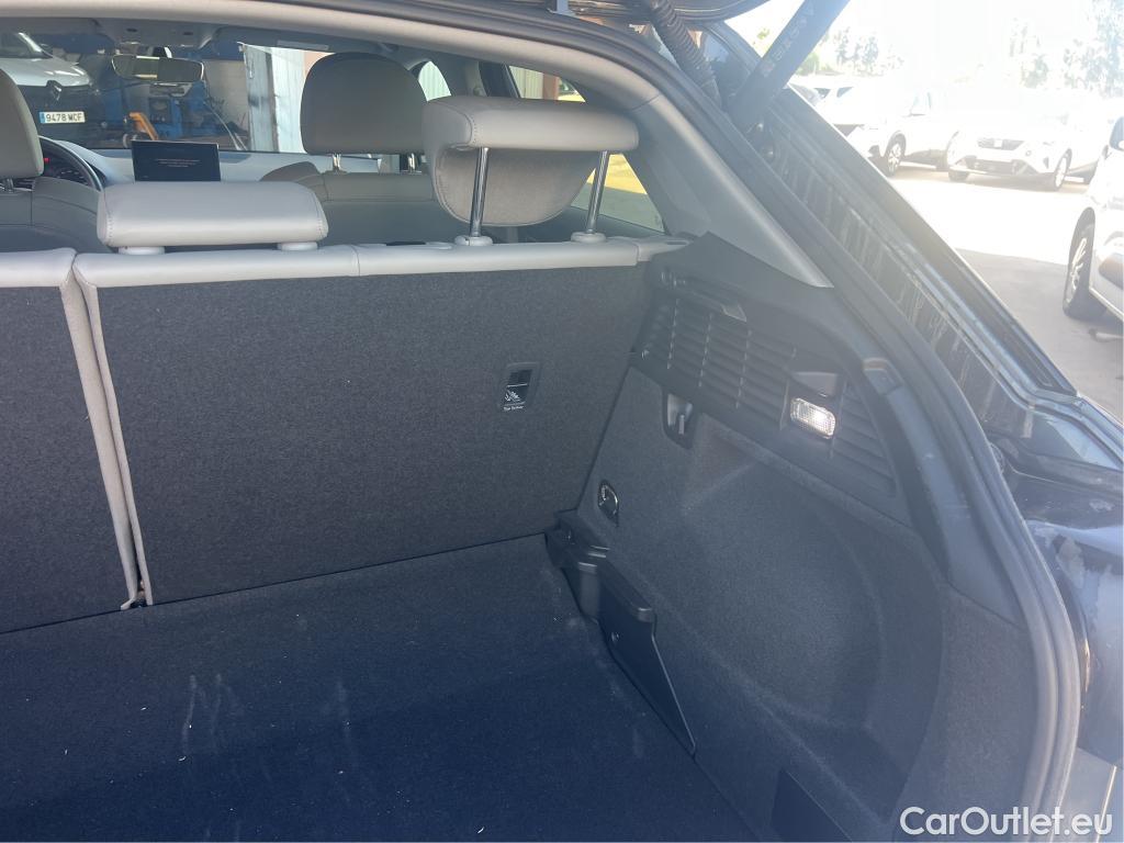  Audi  Q2 AUDI  / 2020 / 5P / todoterreno Black Line 30 TDI 85kW (116CV) #2