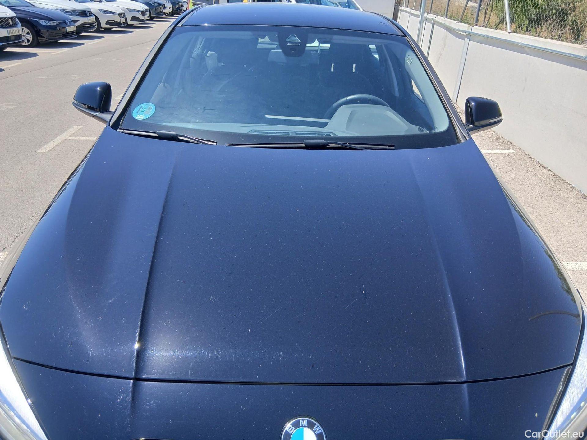  Bmw  Serie 1 BMW  / 2019 / 5P / berlina con portón 118d #2
