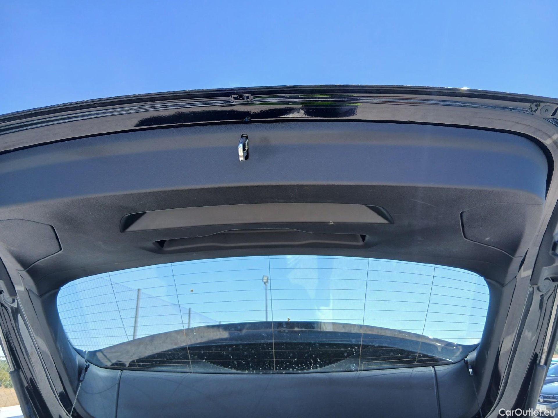  Bmw  Serie 1 BMW  / 2019 / 5P / berlina con portón 118d #35