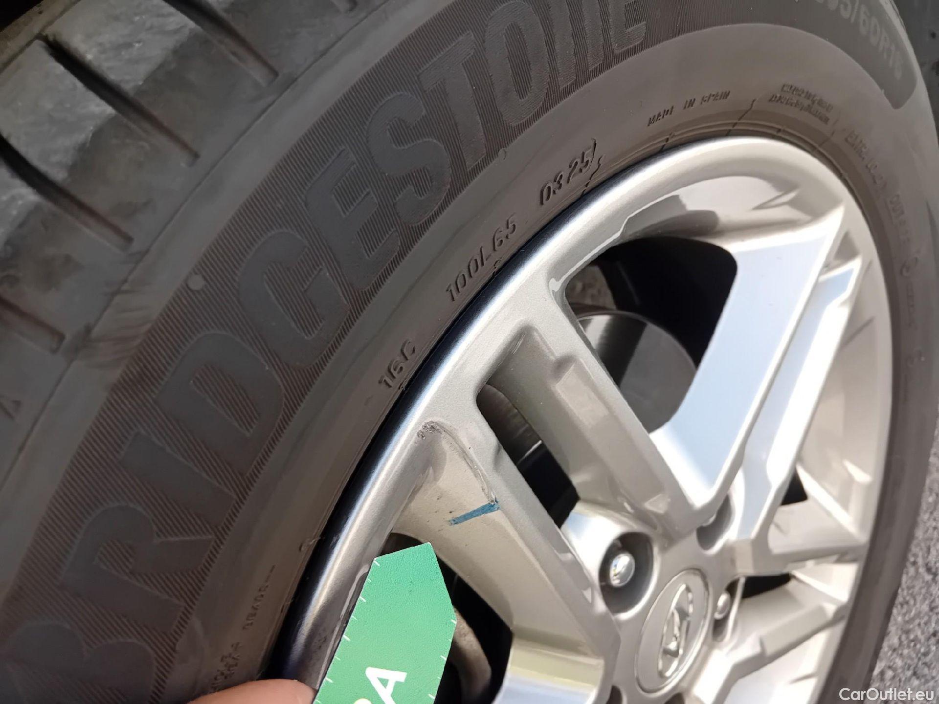  Hyundai  Konna HYUNDAI Kona / 2020 / 5P / todoterreno 1.0 TGDI Maxx 4X2 DCT #29