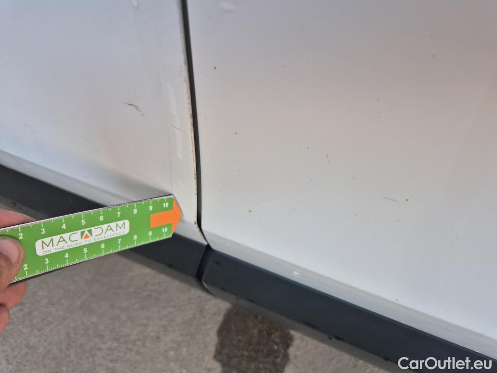  Citroen  C4 CITROEN  / 2020 / 5P / berlina con portón BlueHdi 110 S&S Live Pack #3