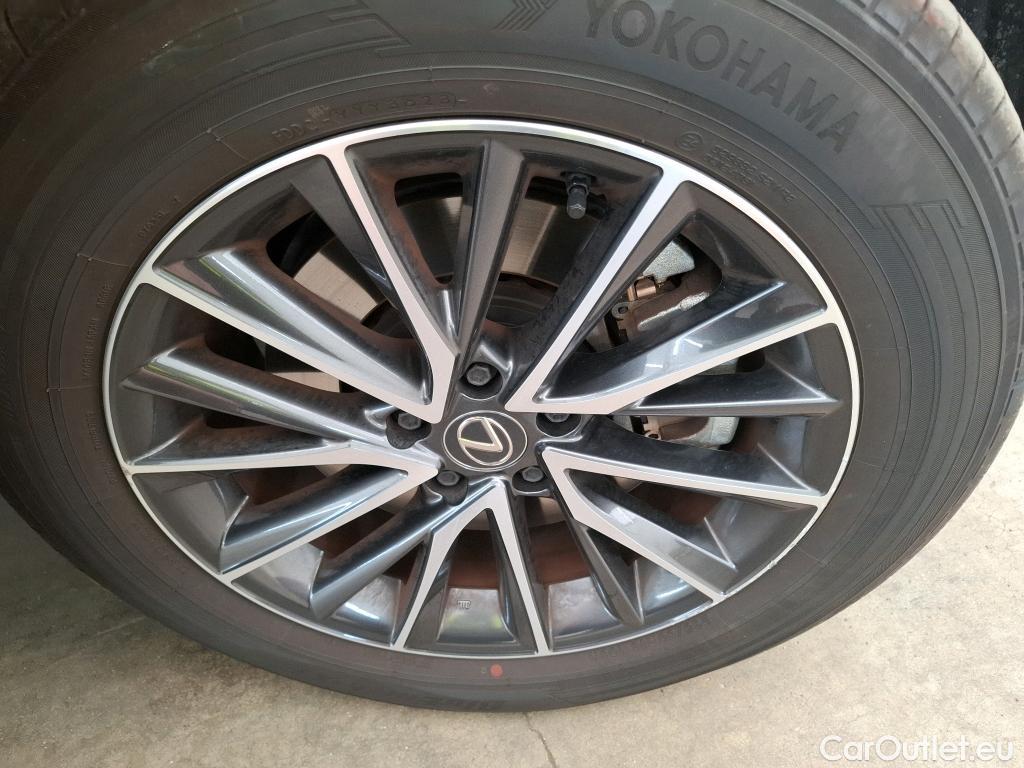  Lexus  NX LEXUS  / 2021 / 5P / SUV 450H+ 4WD Luxe #6