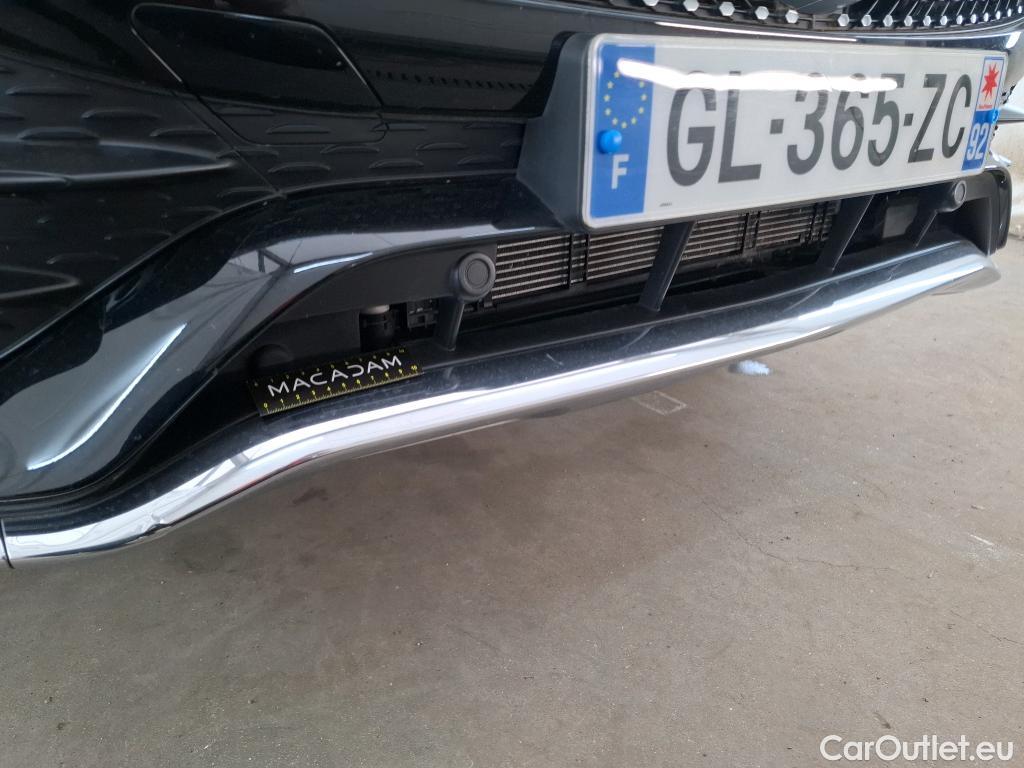  Mercedes  G-Klasee GLC Coupe / 2019 / 5P / Coupé GLC 300 e Business Line 4Matic #24