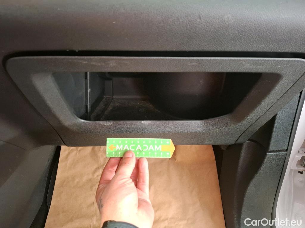  Toyota  Proace TOYOTA  City / 2019 / 4P / Fourgonnette 1.5 Medium 100 D-4D Business #10