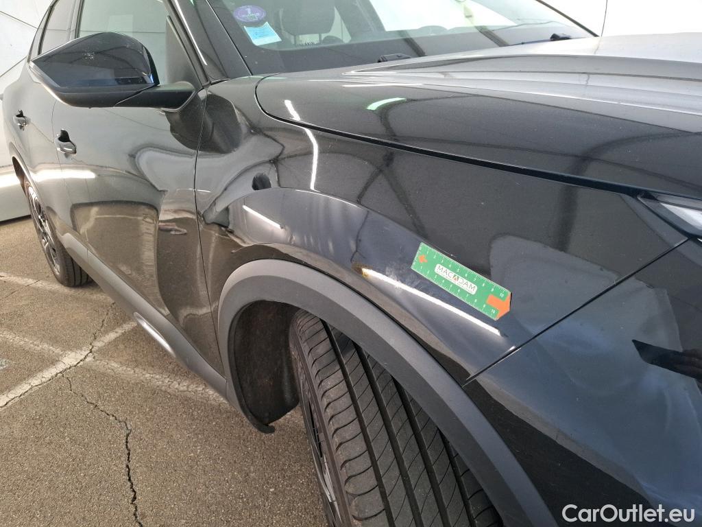  Citroen  C4 CITROEN  X / 2022 / 4P / Berline PureTech 130 S&S EAT8 Shine #52