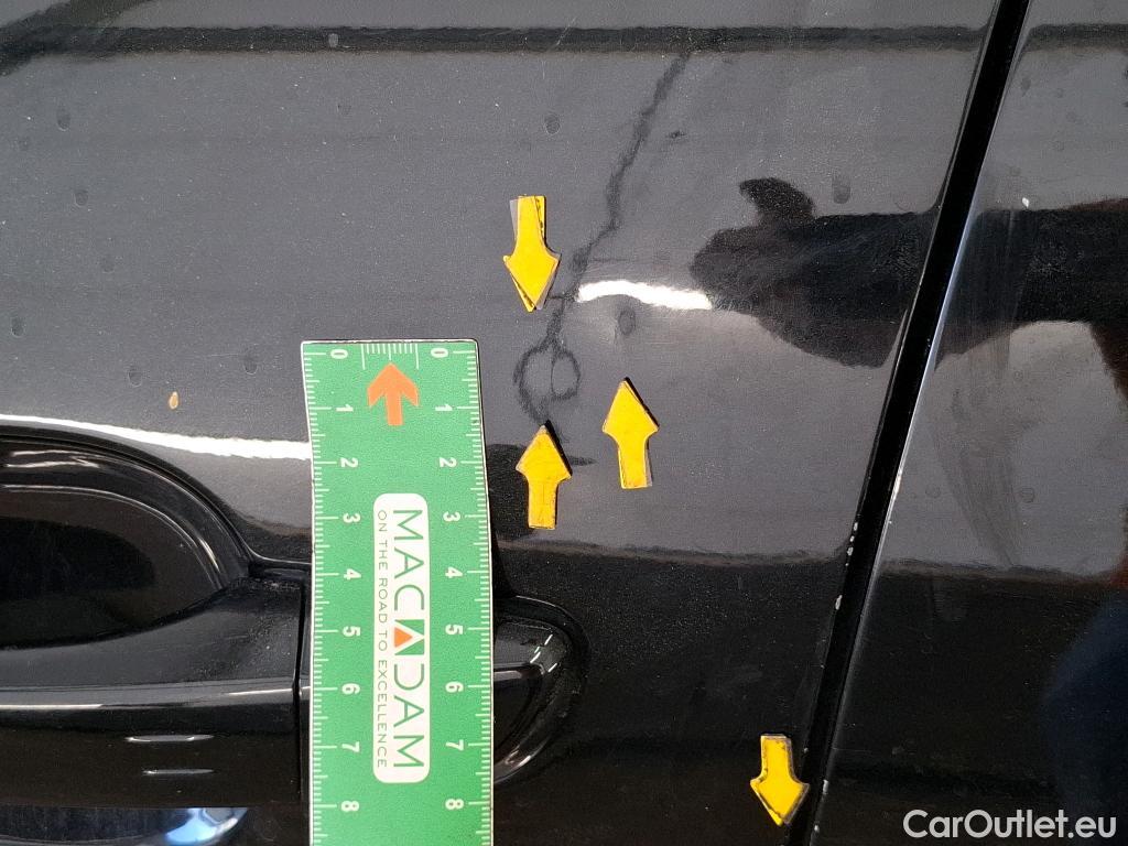  Citroen  C4 CITROEN  X / 2022 / 4P / Berline PureTech 130 S&S EAT8 Shine #28