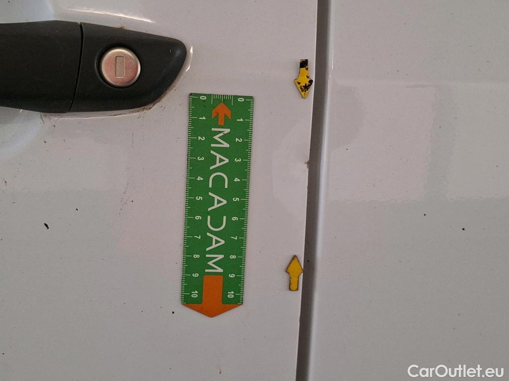  Toyota  Proace TOYOTA  City / 2019 / 4P / Fourgonnette 1.5 Medium 100 D-4D Business #25