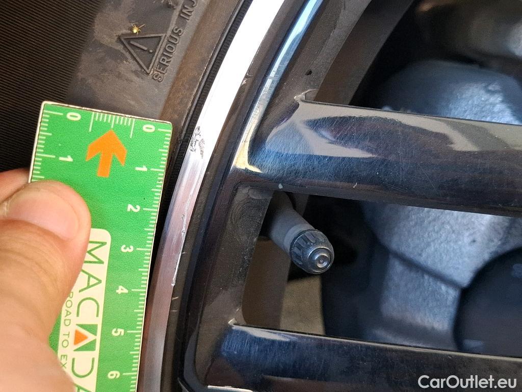  Citroen  C4 CITROEN  X / 2022 / 4P / Berline PureTech 130 S&S EAT8 Shine #19