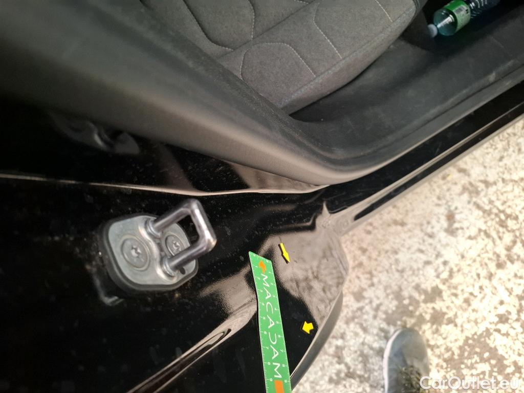  Citroen  C4  X Feel Pack 1.2 PureTech 130CV BVA8 6E #12