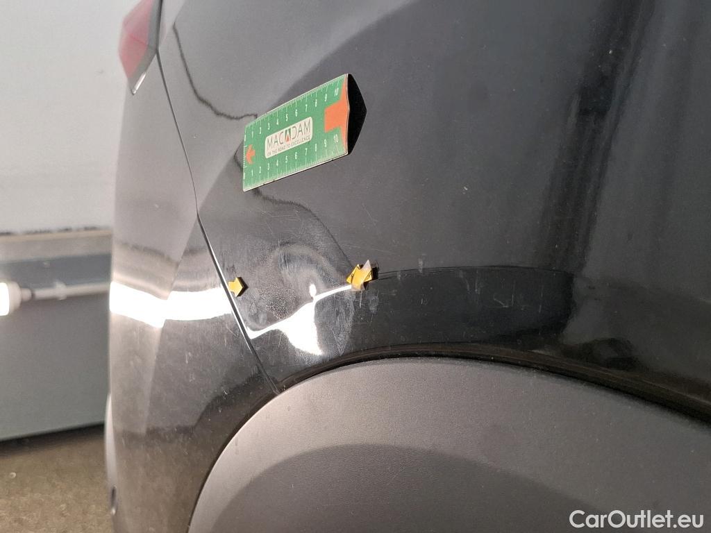  Citroen  C4 CITROEN  X / 2022 / 4P / Berline PureTech 130 S&S EAT8 Shine #8