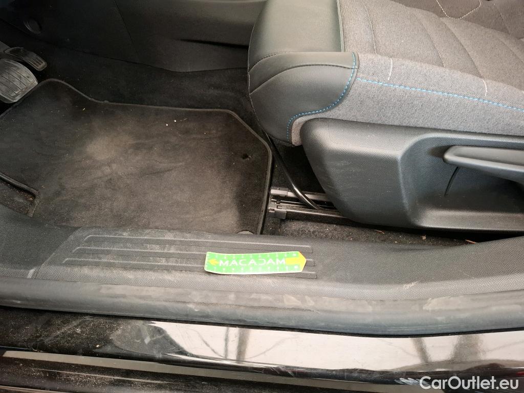  Citroen  C4  X Feel Pack 1.2 PureTech 130CV BVA8 6E #7