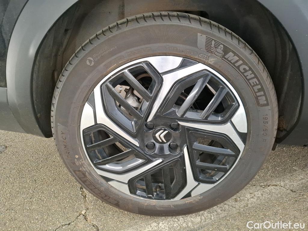 Citroen  C4 CITROEN  X / 2022 / 4P / Berline PureTech 130 S&S EAT8 Shine #46