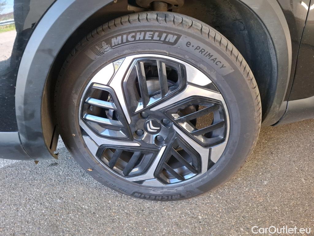  Citroen  C4 CITROEN  X / 2022 / 4P / Berline PureTech 130 S&S EAT8 Shine #17