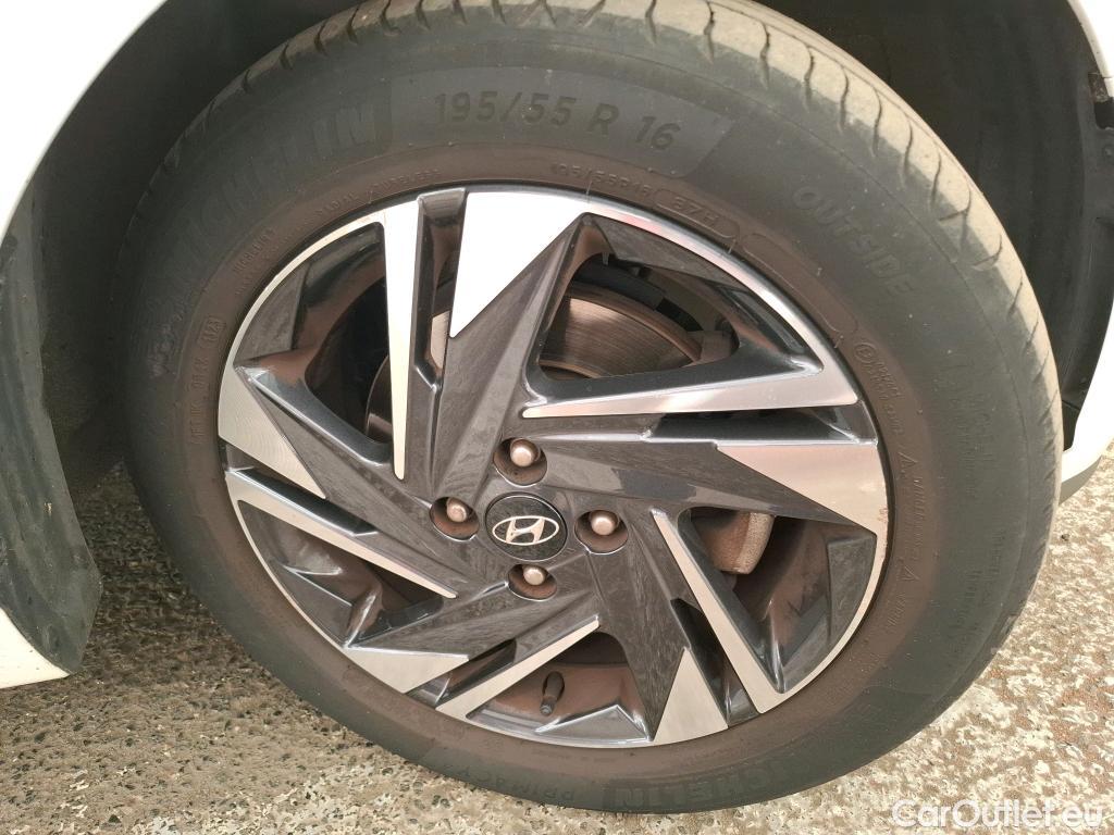 Hyundai  i20 HYUNDAI  / 2020 / 5P / Berline 1.0 T-GDI 100 HYBRID 48V Intuitive #7