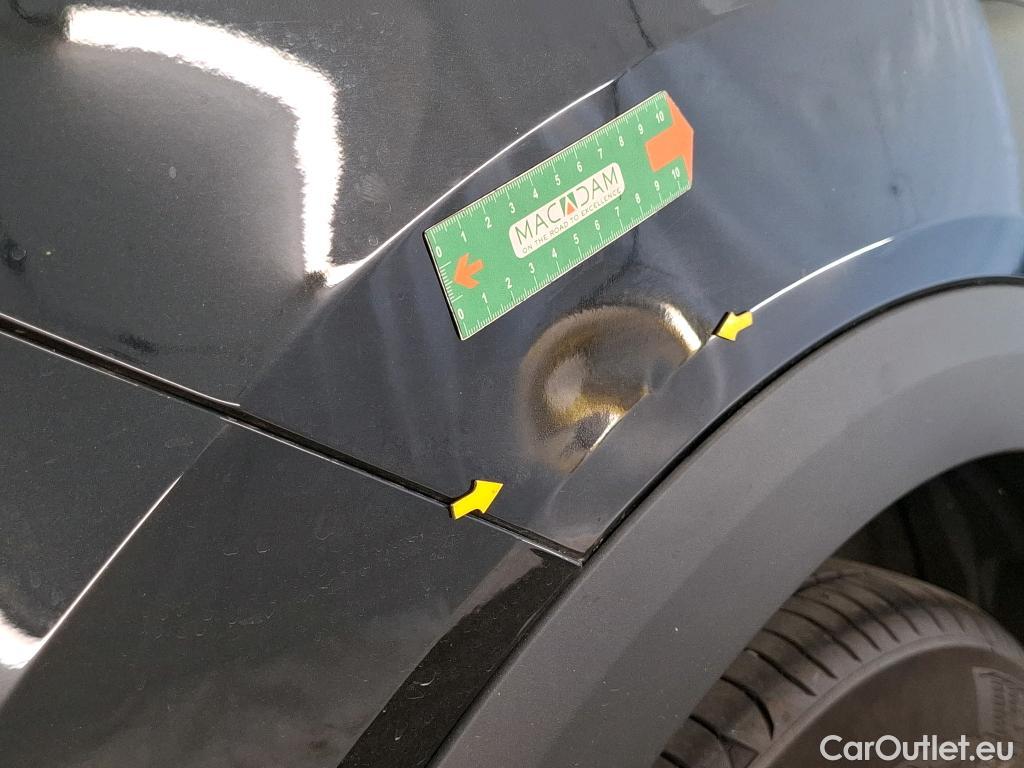  Citroen  C4 CITROEN  X / 2022 / 4P / Berline PureTech 130 S&S EAT8 Shine #6