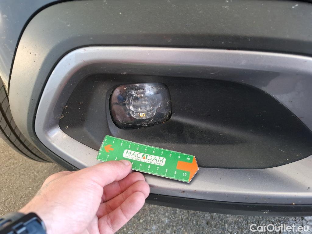  Citroen  C4 CITROEN  X / 2022 / 4P / Berline PureTech 130 S&S EAT8 Shine #34